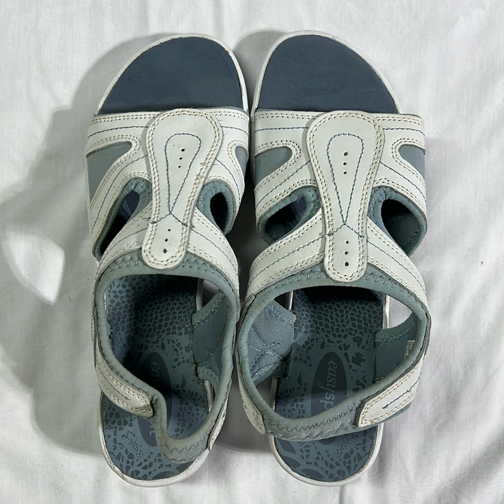 Women’s Easy Spirit Slip-on Blue and White Sandels